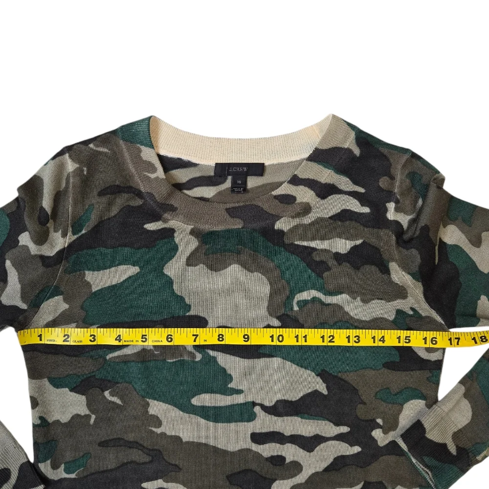 J. Crew camo crew neck lightweight 100% merino wool sweater XS